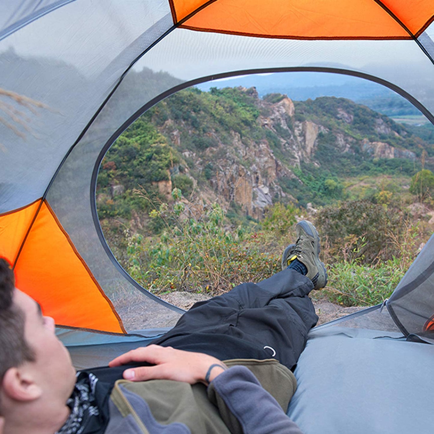 Lightweight 2/4 Person Waterproof Camping Tent - Easy Setup, Windproof, and Spacious for Outdoor Adventures